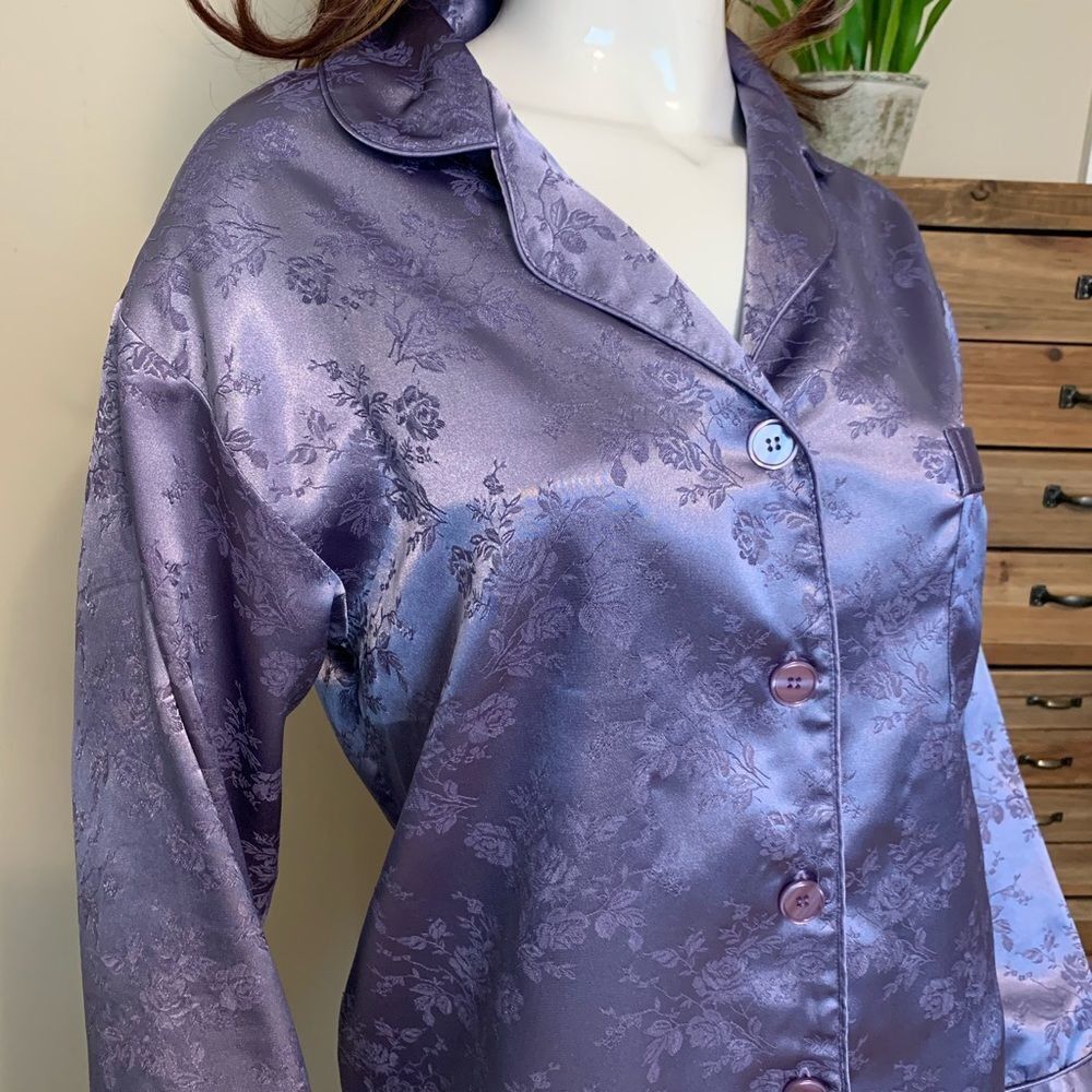 Vintage Victoria’s Secret Sleeper Purple Brocade Smoking Jacket Size M